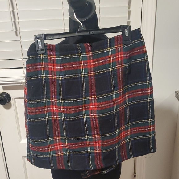 Mi Ami Plaid Women's Skirt - Picture 8 of 8